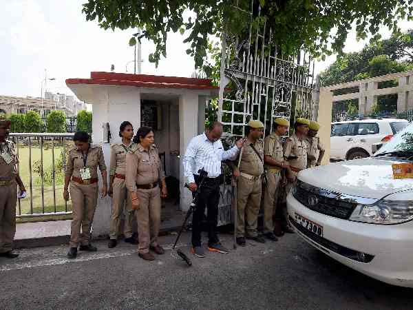यूपी विधानसभा में विस्फोटक मिलने के मामले की जांच तेज