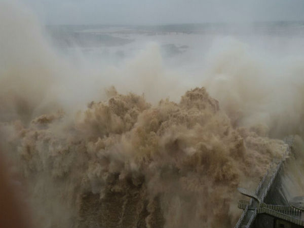 भारी बारिश के आसार