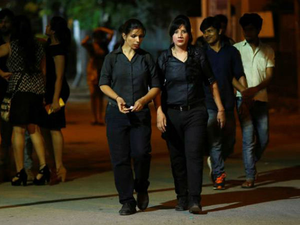 प्रियंका चोपड़ा, प्रीति जिंटा और विद्या बालन की सुरक्षा में रह चुकी हैं प्रियंका चोपड़ा, प्रीति जिंटा और विद्या बालन की सुरक्षा में रह चुकी हैं