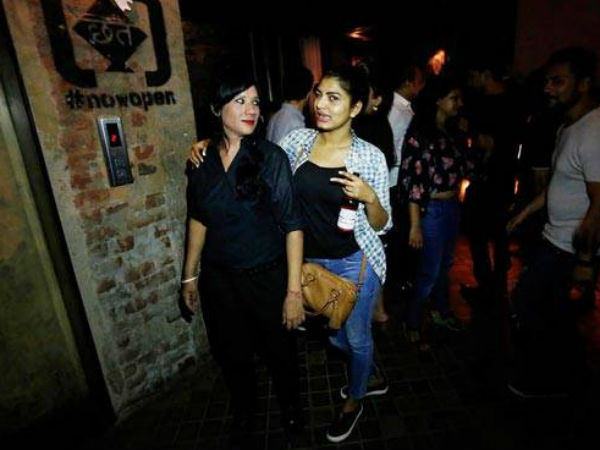 मेहरून्निशा की बहन भी करती हैं बाउंसर का काम मेहरून्निशा की बहन भी करती हैं बाउंसर का काम