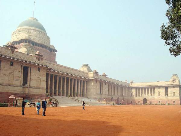 किसने बनाया है ये खास पेन