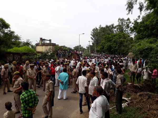 पुलिस ने कहा, तहरीर के आधार पर कार्रवाई करेंगे