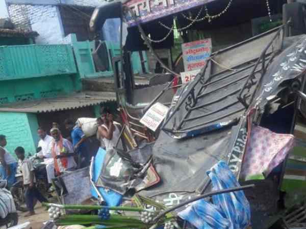 हादसे के बाद लोगों में आक्रोश, हंगामा