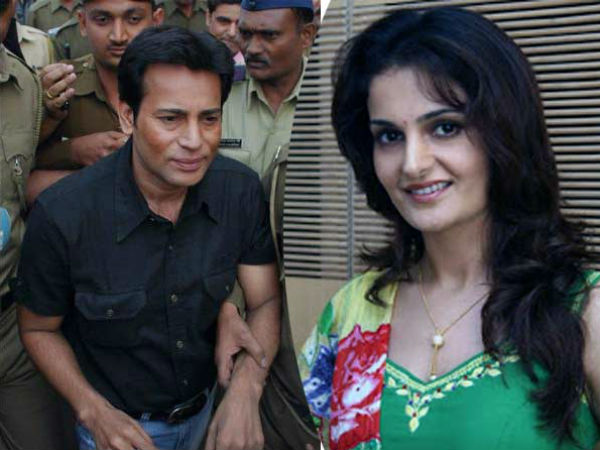 मोनिका बेदी की एंट्री