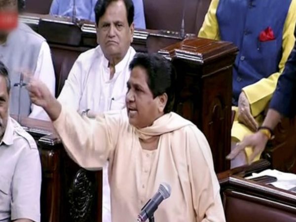 पीजे कुरियन और मायावती के बीच तीखी बहस