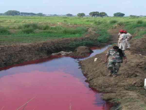 चोरों ने काटी थी पेट्रोल की पाइप