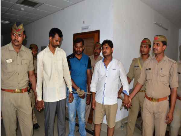 नहीं दे पाए नोटों के होने का ब्यौरा नहीं दे पाए नोटों के होने का ब्यौरा