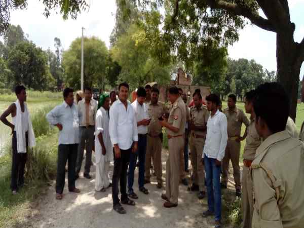 पुलिस के हाथ-पांव फूले