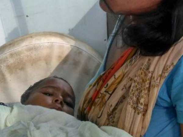 तांत्रिक ने लगाए पिन