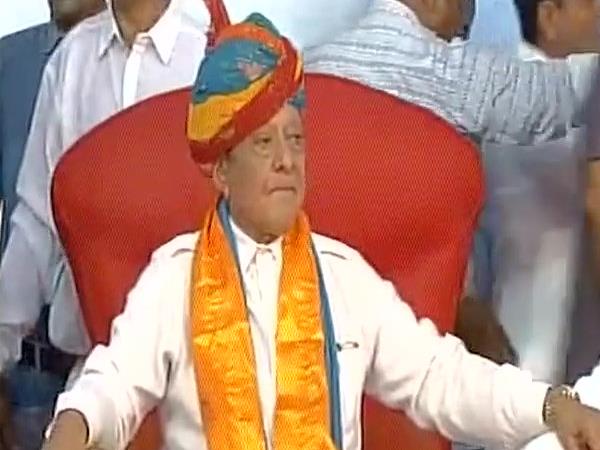 मेरा आरएसएस से पुराना नाता है- वाघेला