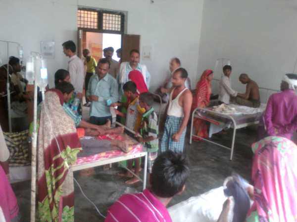 पांच लोगों को वाराणसी किया रेफर