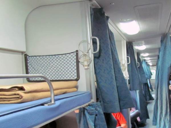 कंबल, चादर और तकियों की सफाई में भारी लापरवाही