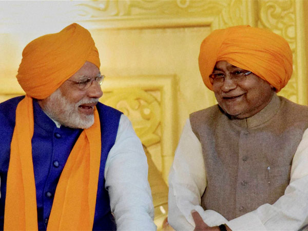 नीतीश को मिली थी पहली कतार में जगह