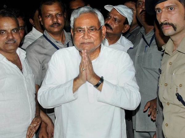 नीतीश के फैसले का इंतजार