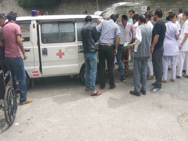 PICs: शिमला बस हादसे में 28 लोगों के निकाले गए शव और मौतों की जताई जा रही है आशंका