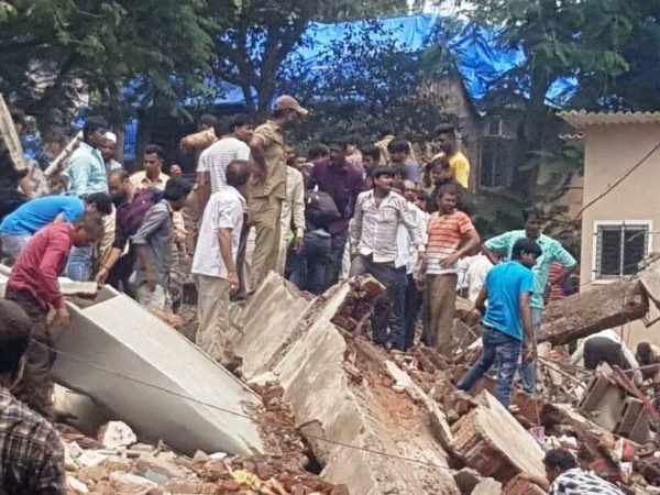 मुंबई में ढही चार मंजिला इमारत, मलबे में फंसे 20 से 25 लोग