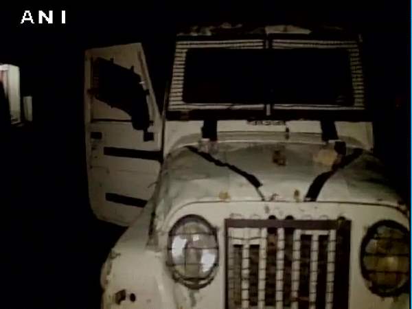 जम्मू और कश्मीर के अनंतनाग में 3 आतंकी मारे गए, सेना का ऑपरेशन जारी