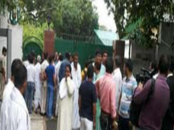 लालू के ठिकानों पर छापेमारी के बाद अब बिहार में हाई अलर्ट