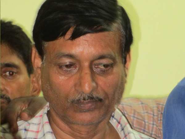 20 साल से जिले में तैनात है स्टेनो विजय 20 साल से जिले में तैनात है स्टेनो विजय