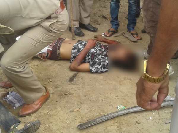 ट्रक से आमने-सामने की हुई टक्कर