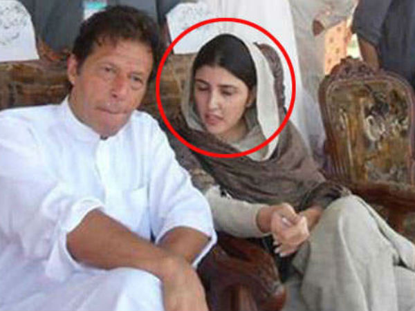  पीटीआई के प्रवक्ता फवाद चौधरी 