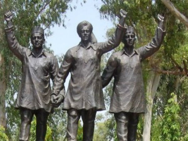 1929 में जेल में बंद 