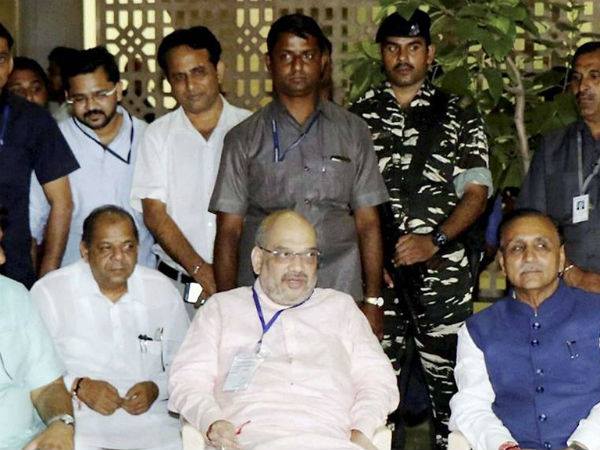  छोटू वसावा