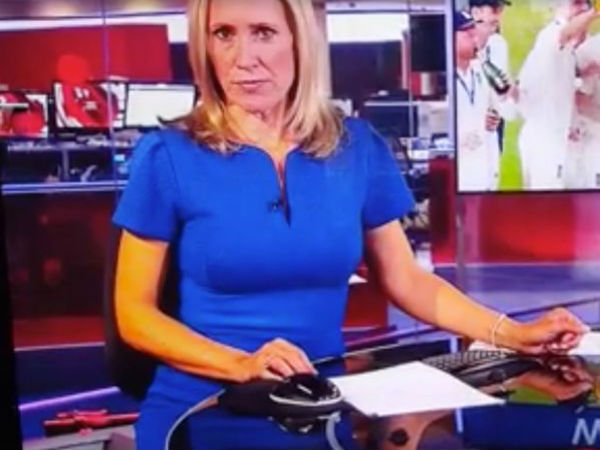 लाइव शो में चल गया एडल्ट वीडियो लाइव शो में चल गया एडल्ट वीडियो