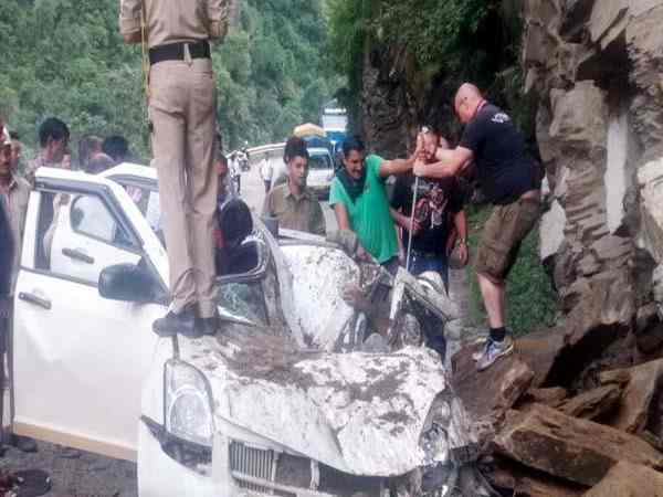 भाखड़ा बांध में बढ़ा पानी का स्तर