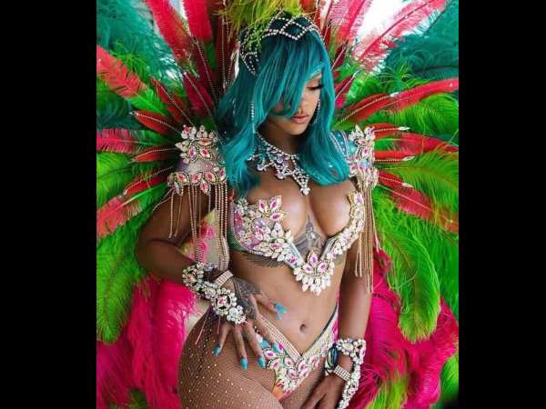 तस्वीर में दिख रहे हैं दो नाखून