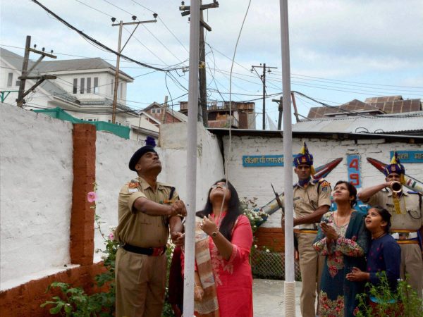 नेहा की बेटी अरन्ना ने कहा