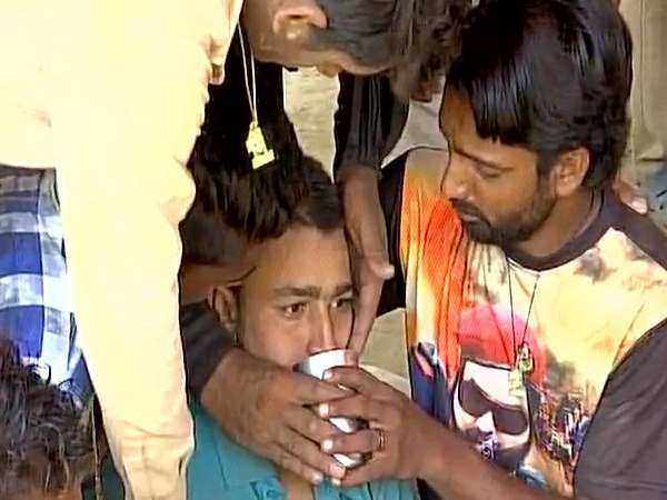 बाबा के खिलाफ नहीं सुन सकते एक भी शब्द