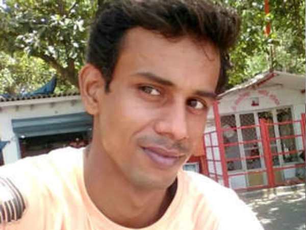 संगम स्नान का बना तीनों दोस्तों का प्लान