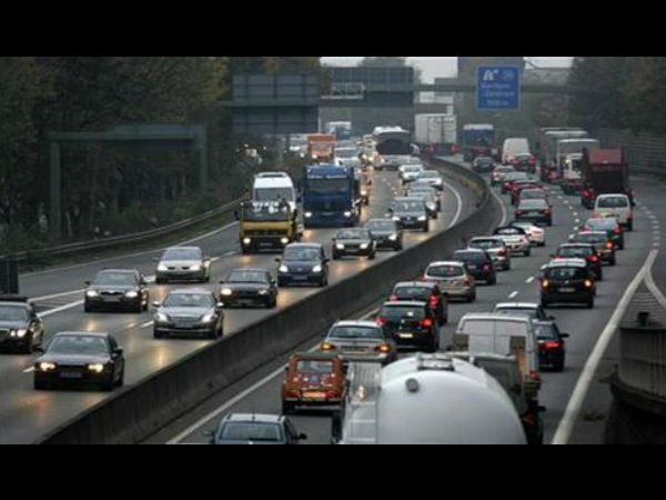  उल्टा ट्रैफिक 