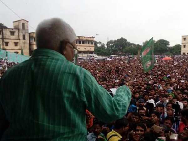 पटना के गांधी मैदान में महारैली