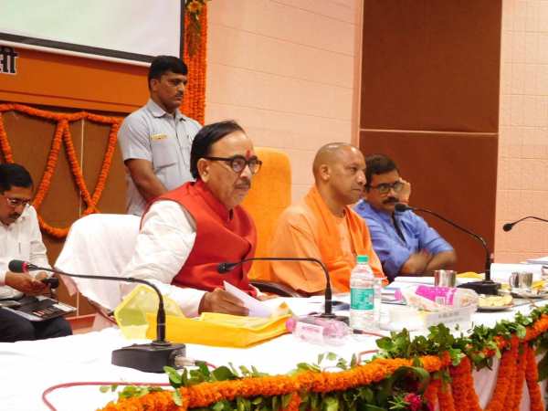 कूड़े के निस्तारण, सीवेज सिस्टम को लेकर कड़े निर्देश 