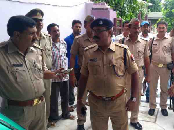 दरोगा को हायर सेंटर किया गया रेफर