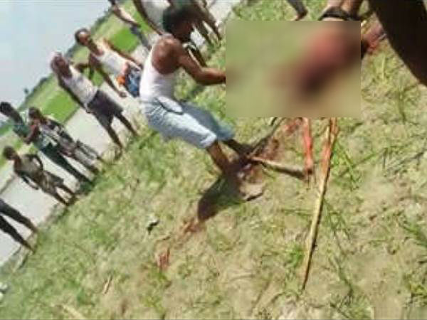 Villagers killed an accused very badly fled from Police Villagers killed an accused very badly fled from Police