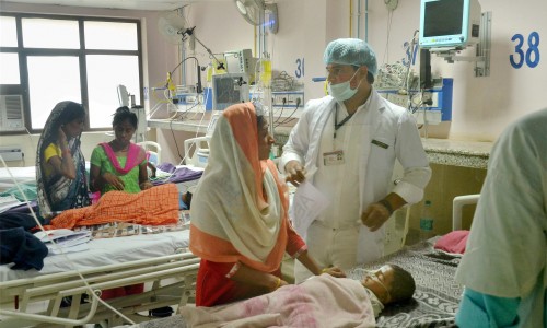 अभी भी 342 बच्चे भर्ती हैं 