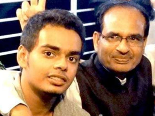 30 हजार के किराए पर ली है दुकान
