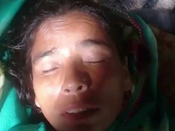 यूपी: महिलाओं की कटी चोटी, दहशत में लोग टांग रहे नीम की टहनी यूपी: महिलाओं की कटी चोटी, दहशत में लोग टांग रहे नीम की टहनी