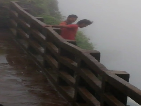 VIRAL VIDEO: शराब पीने वाले युवा ये जरूर देखें और पूरा देखें VIRAL VIDEO: शराब पीने वाले युवा ये जरूर देखें और पूरा देखें