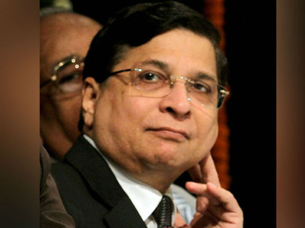 Live: जस्टिस दीपक मिश्रा आज लेंगे मुख्य न्यायाधीश की शपथ