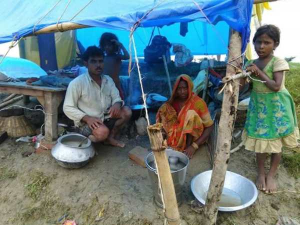 बिहार में बाढ़ की विनाश लीला, मौतों का आंकड़ा 400 के पार