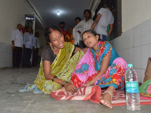 गोरखपुर: BRD मेडिकल कॉलेज में मौत की संख्या बढ़ी, प्रशासन अब मंगा रहा ऑक्सीजन 