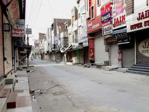 फैसले के चलते सिरसा में कर्फ्यू के दौरान की तस्वीर