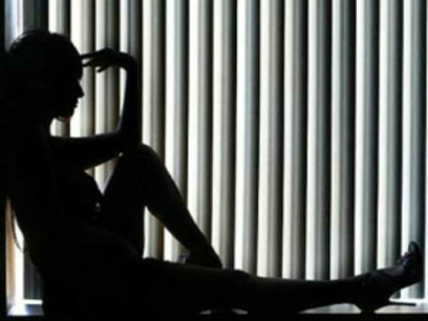 society calls cops on female tenants for inviting male friend home society calls cops on female tenants for inviting male friend home