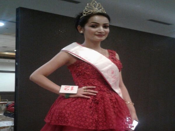 PICs: नेहा ने जीता मिस उत्तराखंड का खिताब, जल्द आएंगी टीवी पर नजर PICs: नेहा ने जीता मिस उत्तराखंड का खिताब, जल्द आएंगी टीवी पर नजर