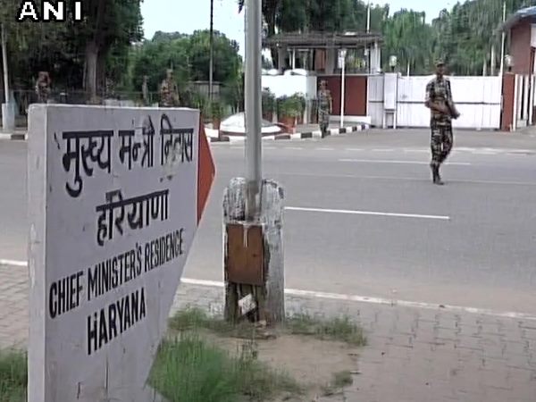 राम रहीम LIVE: कड़ी सुरक्षा के बीच आज रोहतक की सुनारिया जेल में होगा सजा का ऐलान