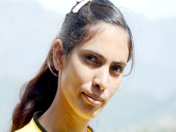 PICs: मिलिए देश की सबसे युवा सरपंच जबना चौहान से...